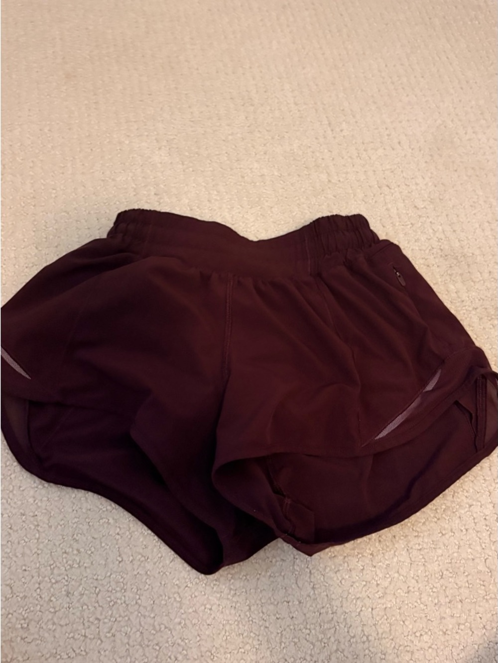 Women’s Maroon lululemon hotty hots